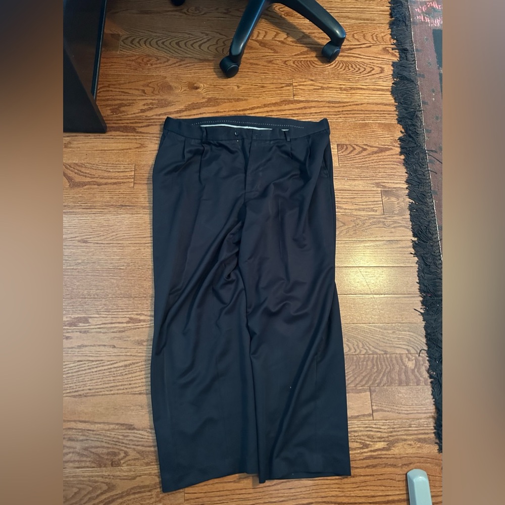 Men’s Van Huesen Black Dress Pants - 40/42